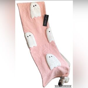VIrAL NWT Rachel Zoe Pink Ghost Blanket
